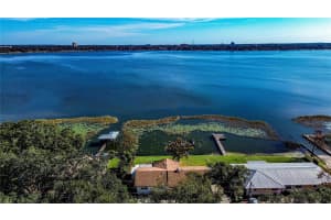 202 LAKE HOWARD DRIVE, WINTER HAVEN, FL 33880 - MLS#MFRP4933100