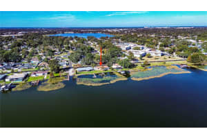 202 LAKE HOWARD DRIVE, WINTER HAVEN, FL 33880 - MLS#MFRP4933100