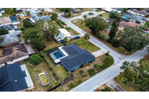 1001 MOCKINGBIRD CIRCLE, WINTER HAVEN, FL 33884 Sold 05/09/25