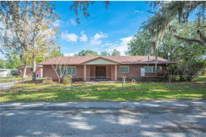 4737 POCAHONTAS LANE, LAKELAND, FL 33810 Sold 02/27/25