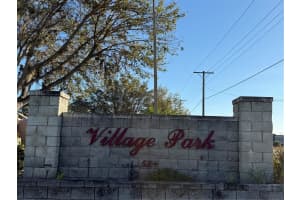 418 VILLAGE CIRCLE, WINTER HAVEN, FL 33880 - MLS#MFRP4933220