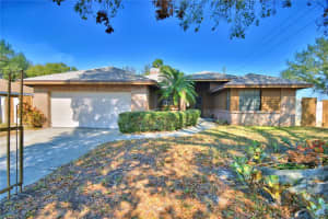 102 KEITH COURT, AUBURNDALE, FL 33823 Sold 02/19/25