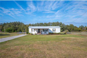 309 THORNHILL ESTATES COURT, WINTER HAVEN, FL 33880 - MLS#MFRP4933368