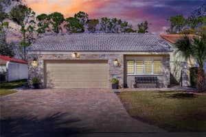 107 LAS FLORES, WINTER HAVEN, FL 33884 Sold 03/17/25