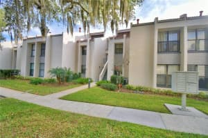608 SWEET BAY CIRCLE, WINTER HAVEN, FL 33884 - MLS#MFRP4933445