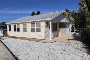 9000 US HWY 192 #327, CLERMONT, FL 34714 Sold 02/28/25