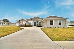 304 DENNA LANE, AUBURNDALE, FL 33823 Sold 05/14/25