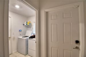 1713 YELLOW TRAIL, LAKELAND, FL 33801 - MLS#MFRP4933517
