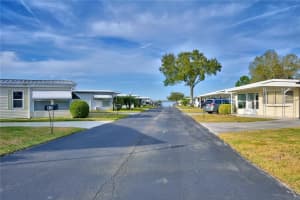 150 HOLIDAY LANE, AUBURNDALE, FL 33823 - MLS#MFRP4933546