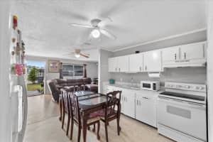 1330 SKYVIEW BOULEVARD, LAKELAND, FL 33801 Sold 05/28/25