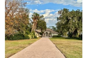 1006 LAKE HAMILTON DRIVE, WINTER HAVEN, FL 33881 - MLS#MFRP4933594
