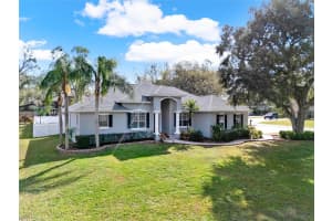 4 LAKE ELOISE LANE, WINTER HAVEN, FL 33884 Sold 04/28/25