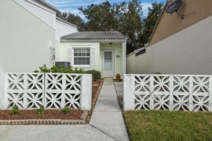 407 SAN JOSE DRIVE, WINTER HAVEN, FL 33884 Sold 03/31/25