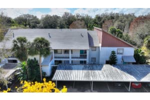 208 COUNTRY LANE, WINTER HAVEN, FL 33881 Sold 09/26/25