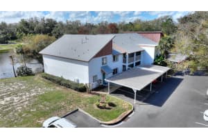 208 COUNTRY LANE, WINTER HAVEN, FL 33881 Sold 09/26/25