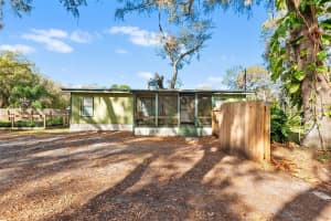 519 SHARON HILL COURT, WINTER HAVEN, FL 33880 Sold 05/09/25