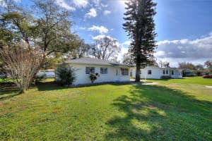 1233 RAWLS DRIVE, LAKELAND, FL 33801 Sold 04/22/25