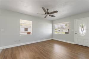 1233 RAWLS DRIVE, LAKELAND, FL 33801 Sold 04/22/25
