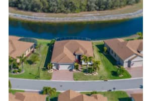 1332 OAKMONT DRIVE, WINTER HAVEN, FL 33884 Sold 04/08/25