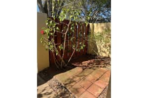 683 BROADMOOR CIRCLE, WINTER HAVEN, FL 33884 - MLS#MFRP4933896