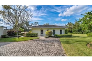 2300 SCENIC HIGHWAY, LAKE WALES, FL 33898 Sold 10/13/25