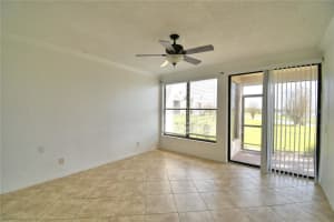 404 LAUREL COVE WAY, WINTER HAVEN, FL 33884 - MLS#MFRP4934001