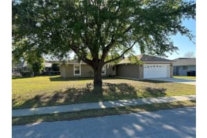 379 RENSSALAER AVENUE, AUBURNDALE, FL 33823 Sold 04/25/25