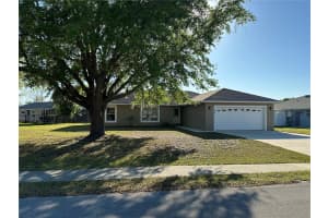 379 RENSSALAER AVENUE, AUBURNDALE, FL 33823 Sold 04/25/25
