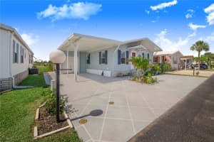 527 VILLAGE BOULEVARD, FROSTPROOF, FL 33843 Sold 07/09/25