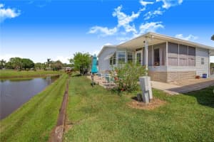 527 VILLAGE BOULEVARD, FROSTPROOF, FL 33843 Sold 07/09/25