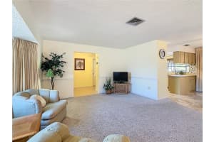 11 SUN AIR BLVD E, HAINES CITY, FL 33844 Sold 05/22/25