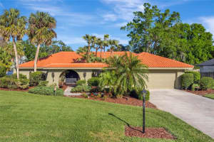 1116 CYPRESS POINT, WINTER HAVEN, FL 33884 Sold 04/25/25