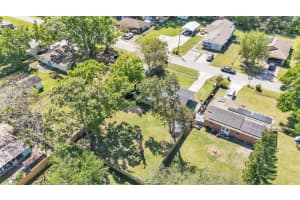 210 PINEHURST DRIVE, AUBURNDALE, FL 33823 Sold 06/12/25