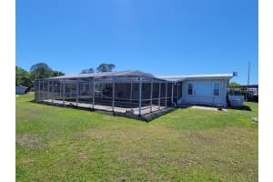 121 BONNIE DRIVE, AUBURNDALE, FL 33823 Sold 08/28/25