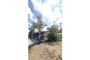2375 KING AVENUE, AUBURNDALE, FL 33823 Sold 08/29/25