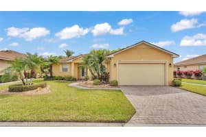 5341 HOGAN LANE, WINTER HAVEN, FL 33884 Sold 07/31/25