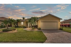 5341 HOGAN LANE, WINTER HAVEN, FL 33884 Sold 07/31/25