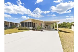 1746 FOX HILL DR, LAKELAND, FL 33810 Sold 06/05/25