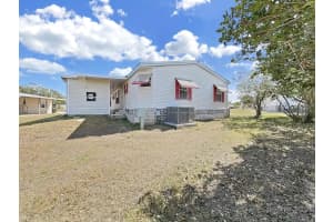 1746 FOX HILL DR, LAKELAND, FL 33810 Sold 06/05/25