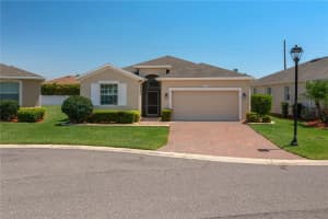2733 Attwater Loop, WINTER HAVEN