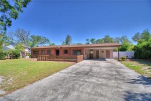 306 LIVE OAK AVENUE, TEMPLE TERRACE, FL 33617 Sold 05/19/25