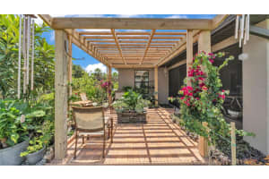 364 LAKE VISTA DRIVE, AUBURNDALE, FL 33823 Sold 10/15/25