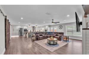 317 OAK TRAIL, LAKELAND, FL 33813 Sold 05/30/25