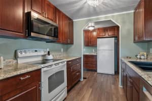 1610 REYNOLDS ROAD, LAKELAND, FL 33801 Sold 08/01/25