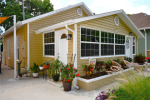 418 E 10TH AVE, MOUNT DORA, FL 32757 Sold 06/23/25