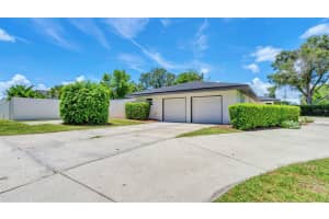 333 LAKE OTIS DRIVE, WINTER HAVEN, FL 33880 - MLS#MFRP4934662