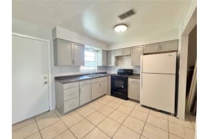 5667 STRUTHERS COURT, WINTER HAVEN, FL 33884 - MLS#MFRP4934710