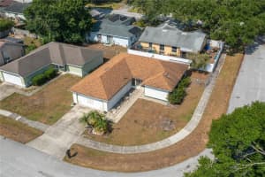 1055 SUNSHINE WAY, WINTER HAVEN, FL 33880 Sold 06/11/25