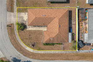1055 SUNSHINE WAY, WINTER HAVEN, FL 33880 Sold 06/11/25