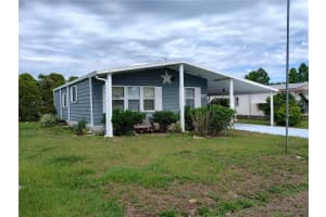 418 Tivoli Park Dr, DAVENPORT